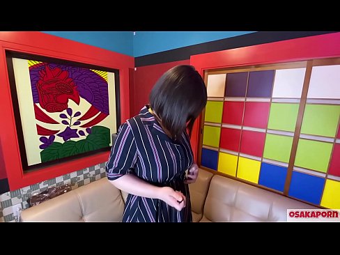 ❤️ Cutie Japanese nwere nnukwu nnụnnụ tit na-eji ihe ụmụaka egwuri egwu na-enwe mmekọahụ na-emetọ onwe ya ma nwee orgasm. Ọ na-ekwu na N'ajụjụ ọnụ banyere ya iberibe ahụmahụ. Nnukwu nnụnnụ tit na ọtụ ntutu na-asụ ude nke ukwuu. Osakaporn ❤️❌ Ihe gba ọtọ ﹏